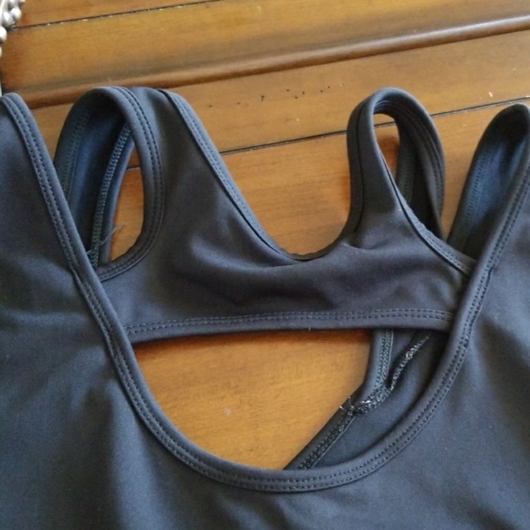 ๐ค ATHLETIC WORKS TOP - Picture 6 of 8